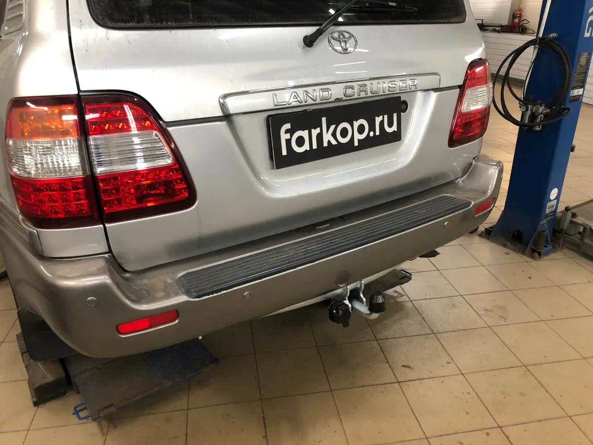 Фаркоп Galia для Toyota Land Cruiser J100 VX 1998-2008 T050A в Уфа Фаркоп Galia для Toyota Land Cruiser J100 VX 1998-2008 T050A в Уфа