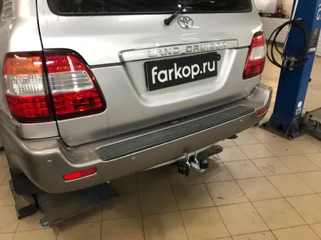 Фаркоп Galia для Toyota Land Cruiser J100 VX 1998-2008 T050A в Уфа