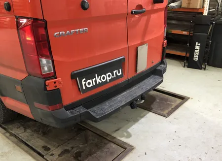 Фаркоп Galia для Volkswagen Crafter 2017-, (для а/м со ступенькой, одинарные колеса сзади)  V085A в Уфа
