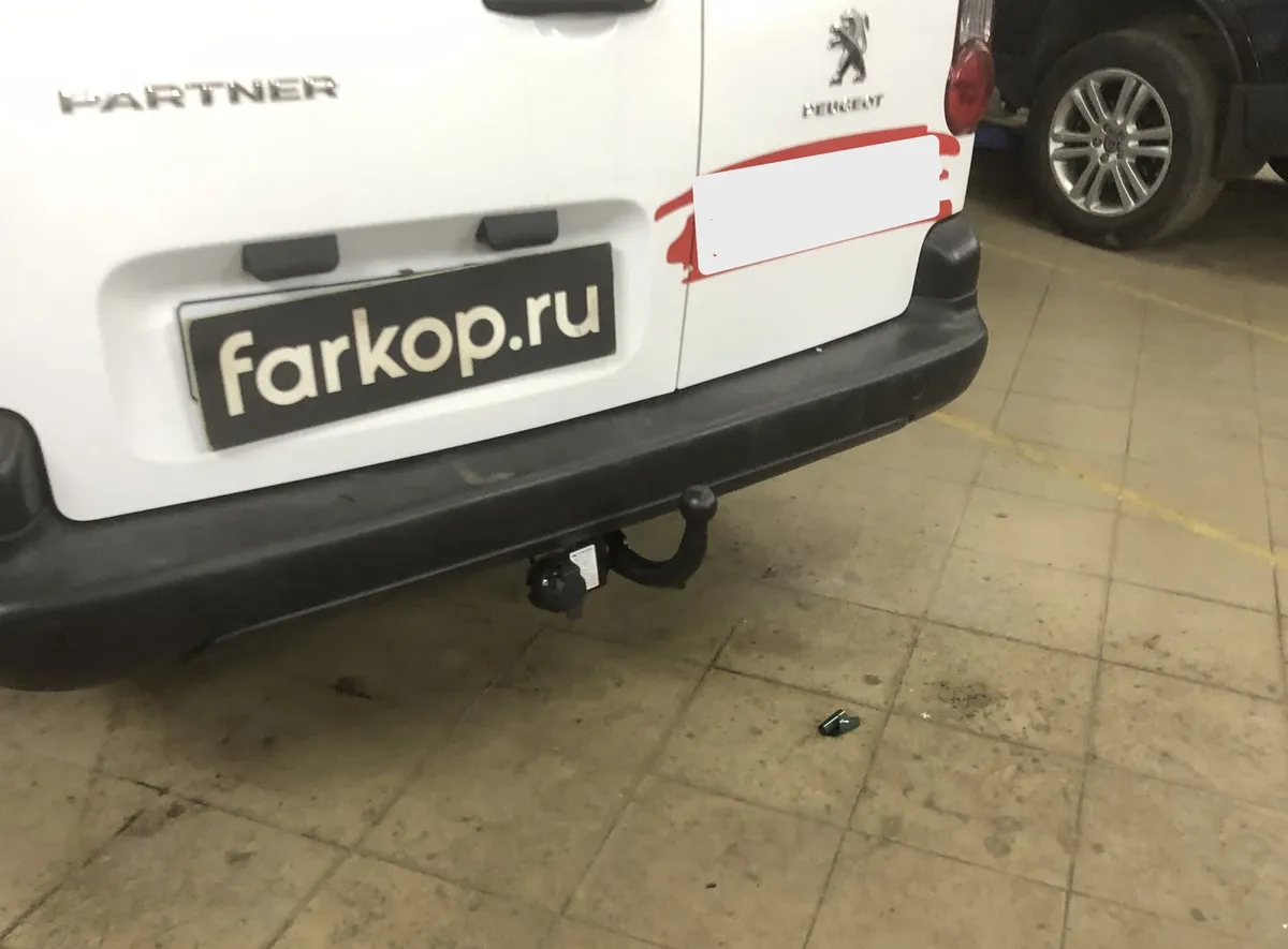 Фаркоп Steinhof для Peugeot Partner 2008-, (L2) C-015 в Уфа