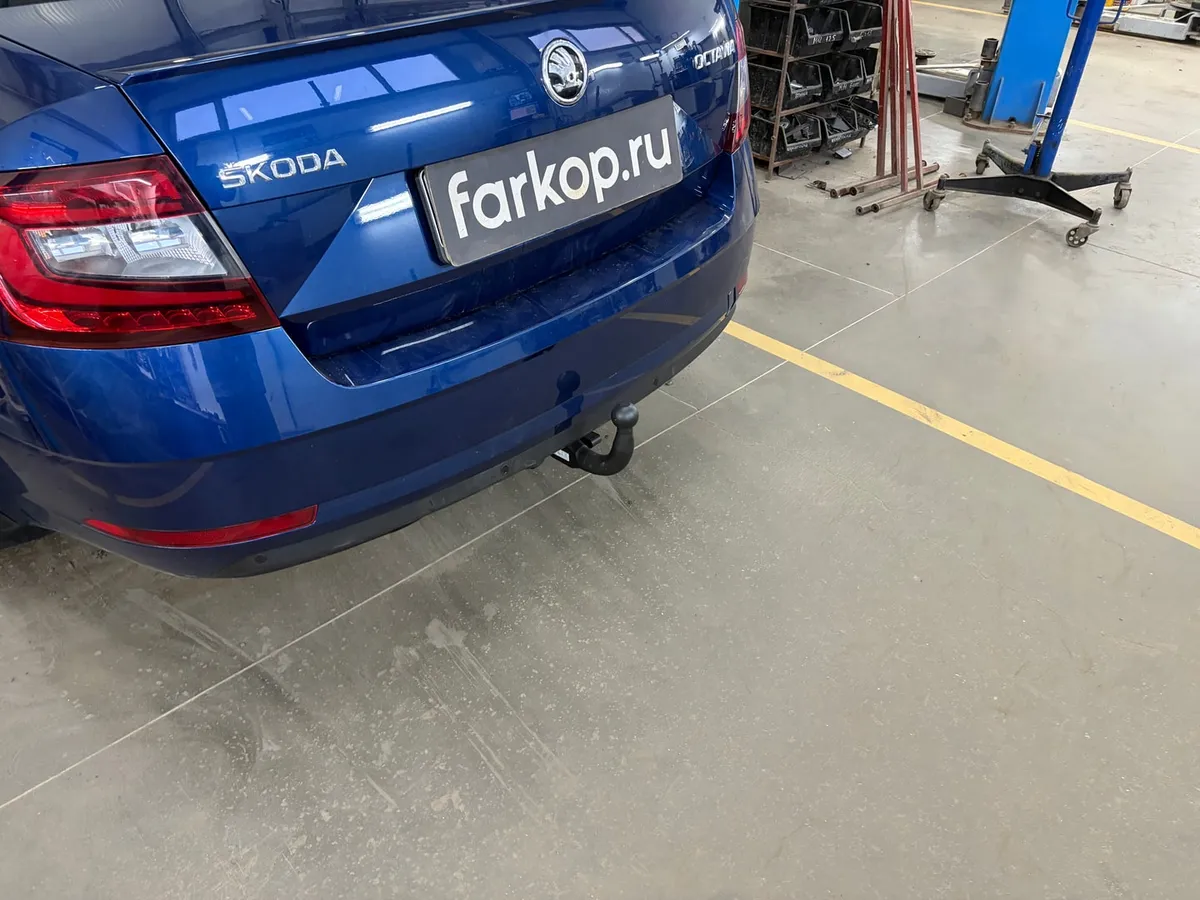 Фаркоп Steinhof для Skoda Octavia 2012-2020 V-063 в Уфа