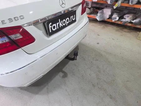 Фаркоп Steinhof для Mercedes E-class (седан) 2009-2016 Арт. M-118 M-118 в Уфа