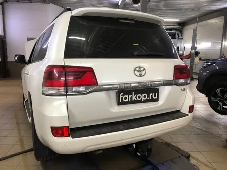 Фаркоп Steinhof для Toyota Land Cruiser J200 2008- T-172 в Уфа