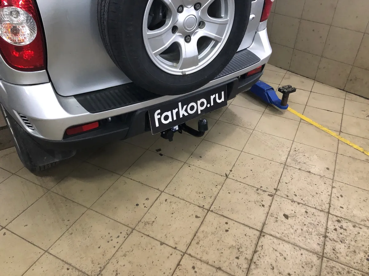 Фаркоп Berg для Chevrolet Niva 2002-2020 F.6016.003 в Уфа